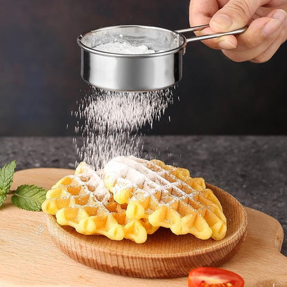 Stainless Steel Flour Sifter, 1 Count Kitchen Sieve For Flour, Sugar, Spice, Flour Strainer Mini Small Flour Strainer Drainer for Baking, Powder, Sugar and Coffee Pastas Tea Strainer, Kitchen Gadgets 2025 Utensils Bakeware