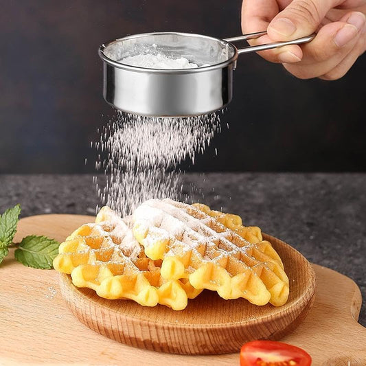 Stainless Steel Flour Sifter, 1 Count Kitchen Sieve For Flour, Sugar, Spice, Flour Strainer Mini Small Flour Strainer Drainer for Baking, Powder, Sugar and Coffee Pastas Tea Strainer, Kitchen Gadgets 2025 Utensils Bakeware
