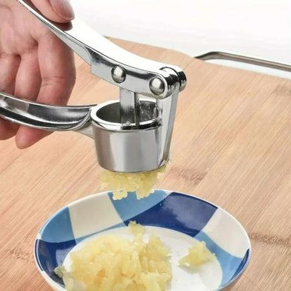 Stainless Steel Garlic Press, Manual Garlic Press with Handle, Kitchen Accessories, Durable Ginger Press for Kitchen, Household Essentials