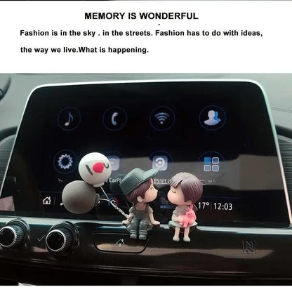 Cute Couple Car Dashboard Decorations, Lovely Couple Kiss Cartoon Figurines Car Ornament, Resin Material Boy Girl Car Interior Decoration with Balloon for Car Dashboard Gifts
